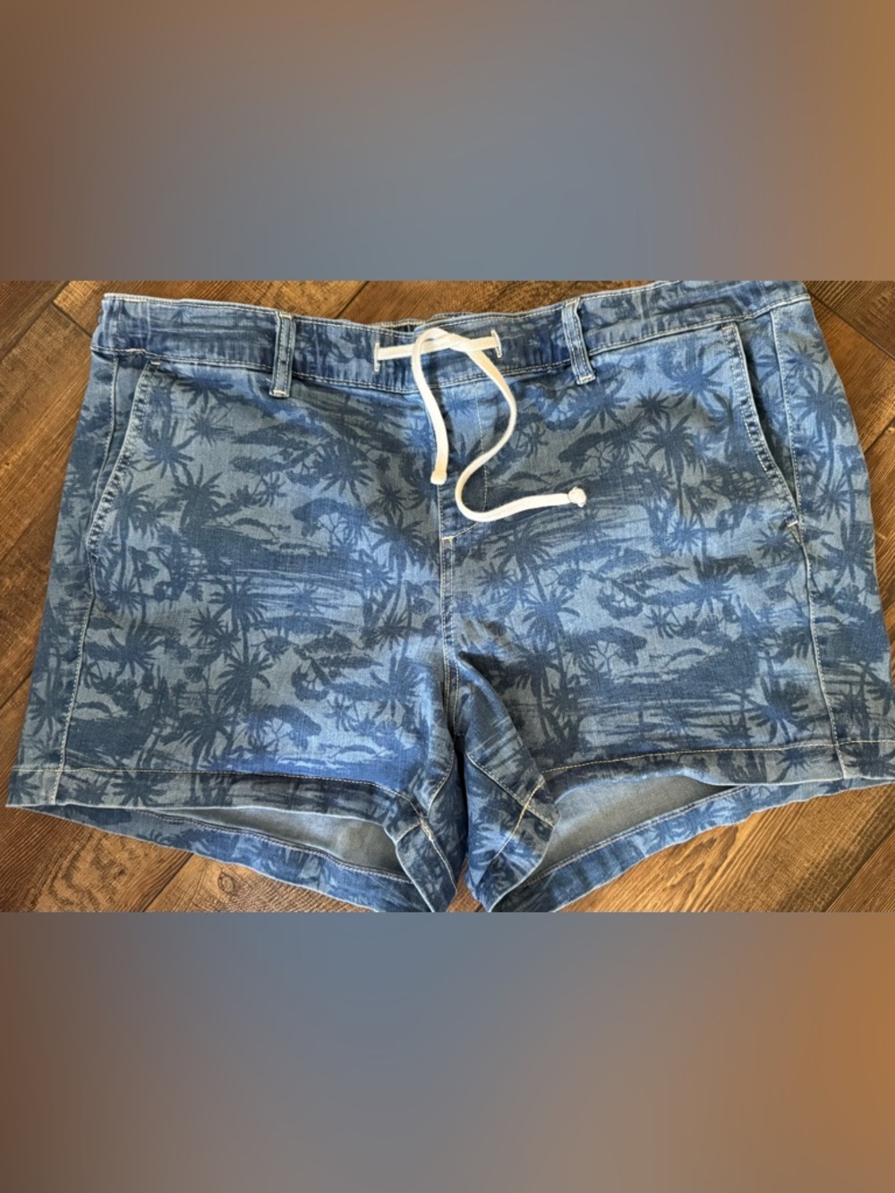 Torrid Blue Drawstring Jean Tropical Print Casual Shorts Size 2X